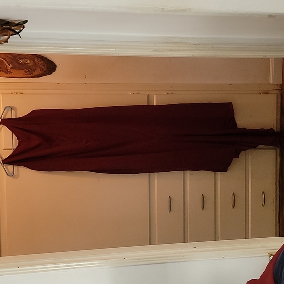 Formal dress - Picture 2 of 4